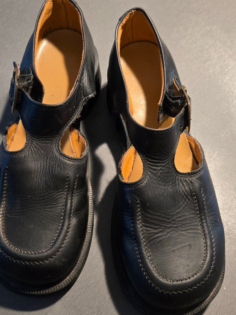 Vintage mary jane Dr martens UK 7